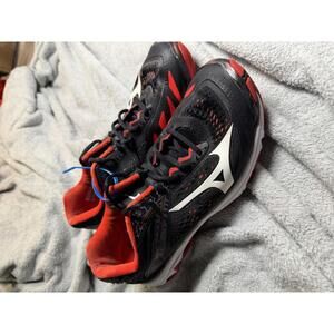 Mizuno Men's Cleats Size 9